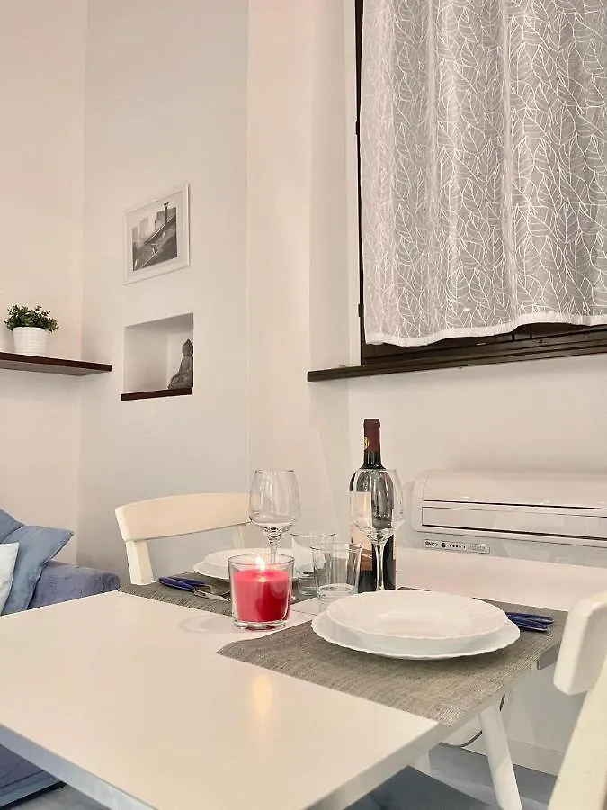 Apartament Solution Home zona Porta Romana 2 Mediolan Włochy